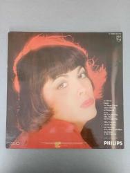 MIREILLE MATHIEU - SENTIMENTALEMENT VOTRE - MILLE COLOMBES - LP - PLAK