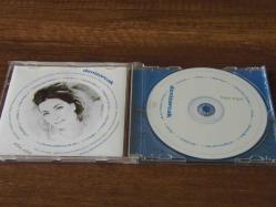 DENİZ ARCAK - KIPIR KIPIR   .. DÖNEM BASKISI MÜZİK CD SİDİR.