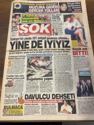 ŞOK GAZETESİ DOĞUM GÜNÜ HEDİYESİ - 3 KASIM 2003 - TAM TAKIM 12 SAYFADIR -Recep Tayyip Erdoğan-Demet Şener-Emre Altuğ-Oksan Bayazıt-Kaya Çilingiroğlu-Hülya Avşar-İbrahim Tatlıses-Tülin Şahin-Yeliz Yeşilmen-Şenay Akay-Doğan Deniz-Yeliz Yeşilmen-Hakan M.-Özgür K.-Mehmet Tanrıtanır-Letizia Ortiz Rocasolano-Prens Felipe-Dr. Şentürk Güngör-Mircea Lucescu-Sinan Engin-Sergen Yalçın-Gökdeniz Karadeniz-Ayhan Caner-Ahmet Arı-Gökhan Töre-Fatih Tekke-Bülent Korkmaz-Mehmet Yıldız-Tuncay Şanlı Yine de iyiyiz-Davulcu dehşeti-Büyük aşk bitti-Buğulama yapın-Türkiye kitap istiyorlar-Huzura giden gerçek yollar-Gönül ne savaş ne yasak dinliyor-Müslüman oldu-Müstakbel kraliçe-Sağlıklı ramazanlar-Genç kızlara taş çıkardı-Mutluluğun 7 yolu-Misafir baskını-Prag’ı imha planı-Gözler Olympiakos’ta-Revü kızlarıyla sabaha kadar-Siz karnınızda kaç yıllık hamilesiniz-Arkamda hiç kimse yok-Benden iyi bir homo olmaz-EMRE ALTUĞ POSTERİ - EMRE ALTUĞ KİMDİR