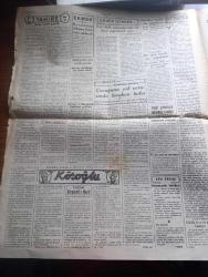 İkdam Gazetesi - 19 Temmuz 1942 - Moskova mı Kafkasya mı yazan Şükrü Ahmed Başmakale - Altay denizaltımız Çanakkale'de battı - talim yapan gemi 38 er ve subayla daldı bir daha çıkmadı - almanlara göre Rostof'un şarkında Don nehri mecrasına varıldı - şark cephesinde son vaziyeti ve Alman taarruz istikametlerini gösterir harita - sovyetlere göre voronej önünde Almanlar müdafaaya geçti - Afrika harbi İngiliz taarruzu durduruldu - akademi sergisi Dün merasimle açıldı - Maarif Vekili Hasan Ali Yücel sergiyi açış nutkunu söylüyor fotoğraf - Uçan vapurlar Amerika'da 70 tonluk tayyareler yapılıyor - ikinci cephe işçi etrafında Rusya'da infial başladı - Almanlar 24 saatte 21 şilep batırdı - 60 bin Yahudi selanik'ten çıkarılacak sürülecekmiş - Köroğlu yazan Nizamettin Nazif yazı dizisi - Tahire yazan Ziya Şakir yazı dizisi - ekmek bu sabahtan itibaren 16 kuruşa satılacak - İsmetpaşa kız Enstitüsü 114 mezun verdi - at yarışlarının favorileri hangileridir - yüzme teşvik müsabakaları - Fikret Adil