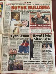 ŞOK GAZETESİ DOĞUM GÜNÜ HEDİYESİ - 18 MAYIS 2004 - TAM TAKIM 12 SAYFADIR -Gökdeniz Karadeniz-Ergun Gürsoy-Münir Abi-Ayşe Hatun Önal-Serhat Özcan-Gürbetim Mustafa-Erdal Ak-Yılmaz Erdoğan-Esra Eron-Işın Karaca-Deniz Akkaya-Deniz Akkuş-Rahmi Koç-Hande Ataizi-Yüksel Al-Kadir Başbay-Djalminha-Popescu-Hagi-Yıldıray Baştürk-Mondi-Okan Buruk-Affan Keçeci-Muzaffer Sebatlı-Mehmet Yozgatlı-Van Hooijdonk-Tuncay Şanlı-Ziya Doğan-Nevzat Şakar-Hilal Cebeci-Alex de Souza-Senur Bişen-Abdullah Gül-Sakıp Sabancı-Dilek Sabancı-Rice-Blair-Başbakan Kerim Derviş-Tolga Bakır-Osmaniye Mustafa Güler-Hilal Cebeci-Yüksel Al-Yılmaz Erdoğan-Esra Eron-Deniz Akkaya-Hande Ataizi-Ayşe Hatun Önal-Muzaffer Sebatlı-Popescu-Djalminha-Mondi-Yıldıray Baştürk-Affan Keçeci-Ziya Doğan-Mehmet Yozgatlı-Van Hooijdonk-Tuncay Şanlı-Gökdeniz Karadeniz-Ergun Gürsoy-Alex de Souza-Hilal Cebeci-Münir Abi-Abdullah Gül-Sakıp Sabancı-Dilek Sabancı-Rice-Blair-Başbakan Kerim Derviş-Tolga Bakır-Osmaniye Mustafa Güler-Ekmeğe bile zehir kattılar