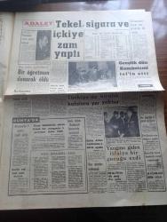 Adalet Gazetesi - 2 Şubat 1967 - yasak bölge yassıada yazan Turhan Dilligil - polis müdürü olan yarbay hiddetle sordu söyle bakalım ölüleri nereye gizledin - Adnan Menderes Türk subayına ve bütünüyle Türk ordusuna toz kondurulmasına tahammül edemezdi Fotoğrafı - Orhan Erkanlı kudurmuş gibiydi ağzına geleni söylüyor küfürler yağdırıyordu - Tekel içkiye ve sigaraya zam yaptı - gençlik dün komünizmi telin etti - Sevda Aydan Budapeşte operasında oynayacak - 300 kişiyi YTP'den ayrılarak Adalet partisine geçti - Çetin Altan hakkında 5 dava açıldı - Türkiye'de Kızıl ajanlar nakleden M. Kenan Par yazı dizisi - Kafiristan - burç falınız - Durakpaşa dershanesi - ilkbahar defileleri - Avrupa Milletler Kupası maçında İspanya ile yenişemedik - Adalet at yarışları - Göztepeliler Fenerbahçe'yi yenip lider olacağız diyor - Sultan Aziz'in başpehlivanı Kavasoğlu Koca İbrahim Yazan Kispetlioğlu - Ali Sami Yen stadı - Kurtdereli Mehmet pehlivanı yaşatırken Koç Mehmet ve Kara Ahmet unutulmamalı