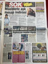 ŞOK GAZETESİ DOĞUM GÜNÜ HEDİYESİ - 23 KASIM  2009 - TAM TAKIM 12 SAYFADIR -Hülya Avşar-Helin Avşar-Bar Refaeli-Aziz Kedi-Helin Avşar-Rüştü Reçber-Olgun Şimşek-Acun Ilıcalı-Sinan Çetin-Özge Uzun-Kadir İnanır-Gürkan Uygun-Demet Akalın-Saadettin Saran-Özgü Namal-Sezen Aksu-Doğa Rutkay-Banu Alkan-Okan Bayülgen-İbrahim Kutluay-Bengü Özerdem-Kaan Özbek-Mustafa Altunbay-Mehmet Şimşek  Penisli kadın değilim-Mahkuma çifte ceza-Yargıtay şok etti-Hayata dönüş-Kıyametin ayak sesleri-Ne giyse yakışıyor-BJK’yi parçalarız 3JK böyle yazılır-Aziz Kedi’den Helin’e sarışın gönderme-Acun’un kutusundan ne çıktı-Helin’in şımarıklığı şok etti-Camiada kimse birbirini sevmiyor-Özgü Namal’ın köstebek avı-Banu Alkan’ı yine öperim-Babam sağ olsun-Müebbete aşk mesajı indirimi-Memurların 10 lira isyanı-Mahkumlar yine hasret giderecek