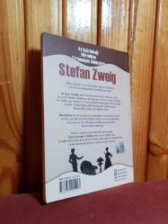 Ay Işığı Sokağı - Mürebbiye - Görünmeyen Koleksiyon / 3 kitap bir aradac