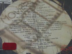 PURE MOVIES -BJÖRK//EAST 17//ELTON JOHN//JON BON JOVI//CHRIS DE BURG//BEE GEES ve DİĞERLERİ .. 1996 DÖNEM BASKISI MÜZİK CD SİDİR.