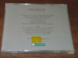 FAHİR ATAKOĞLU - YARINA DÖRT IŞIK ..  DÖNEM BASKISI MÜZİK CD SİDİR.