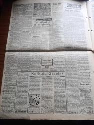 Ankara Gazetesi - 23 Ekim 1948 - Zarif bir şaka münasebetiyle yazan Hüseyin Cahit Yalçın Başmakale - İsmet İnönü veciz bir nutuk verdi - İsmet İnönü son seyahatlerinden birinde köylülerimiz ise hasbihalde bulunurken fotoğraf - İsmet İnönü Cumhuriyet bayramını bütün yüreğimde memleketle kutlamak istiyorum dedi - Amerika ve batı Birliği - akarsularımızdan faydalanma meselesi - Londra halkevinde türk resim sergisi - Picasso karım dünyanın en güzel kadınıdır diyor fotoğraf - dakikada 1 milyon kelime nakleden alet - Birleşmiş Milletler günü yarın kutlanıyor - korkulu geceler yazan Georges Simenon çeviren Çetin Altan - Silik çehreler filmi park ve sus sinemalarında - radyo programı - yüksek ses sanatkarı Hacer Buluş kemani Hasan Şenbülbül ve Bestekar dramalı Hasan sus sinemasında - Nadya ve arkadaşları Ulus sinemasında - yazlık Yıldız sinemasında Harun Reşit'in gözdesi - Ankara Halkevinde İngilizce kursları - Beşiktaş Hilal maçı - Ankaragücü Hacettepe maçı - okullar arası atletizm yarışları