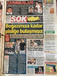 ŞOK GAZETESİ DOĞUM GÜNÜ HEDİYESİ - 28 KASIM 2002 - TAM TAKIM 12 SAYFADIR -Washington-Seda Sayan-Recep Akdağ-Recep Tayyip Erdoğan-Bülent Ecevit-Hülya Avşar-Kaya Çilingiroğlu-Gönül Yazar-Gülben Ergen-Ece Erken-Demet Akalın-Adnan Şenses-Hande Yener-Ebru Gündeş-Ebru Şallı-Banu Alkan-Petek Dinçöz-Alex de Souza-Ece Alkan-Hüseyin Karakış-Kenan Ural-Esra Bozcalıyan-Mahir Kargın-Hicran Yalın-Kadir Aydın-Elton John-Deniz Seki-Okan Bayülgen-Gizem Özdilli-Fatih Terim-Hasan Şaş-Hakan Ünsal-Ümit Karan-Pascal Nouma-Johnson-Lorant-Yusuf Altıntaş-Dinçer Tokatlı-Denizli Ümit-Hüseyin Aslan-Kaya Çilingiroğlu  Bir yıldız söndü-Rehin dramına son-Devletten satılık-Yatağa giden yol-2. Başkent denemesi-Her horoz kendi çöplüğünde öter-Ümit’e gün doğdu-Gerçek kral Washi-Asıl dinamo kim-Ayrılık toto-Banu ortaya çıktı-Yaktınız çocuğun başını-Ahlaksız adam-Çiftler yılda 139 kez seks yapıyor-atv rakiplerini ezdi geçti  Kalp krizi geçiren Washington futbol dünyasını ve Feneri kahretti-Seda şımardı maaşı yarıya indi-Ş