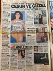 ŞOK GAZETESİ DOĞUM GÜNÜ HEDİYESİ - 28 AĞUSTOS 2002 - TAM TAKIM 12 SAYFADIR - İLHAN MANSIZ POSTERİ TAM SAYFA - İlhan Mansız-Nil Demirkazık-Yavuz Yılmaz-İffet Erkuvan-Oya Ünlü-Emine Ün-İbrahim Tatlıses-Deniz Akkaya-Zeki Alasya-Mustafa Denizli-Hakan Ünsal-Rivaldo-Zidane-Mert Yılmaz-Erbakan-Bill Clinton-Cem Uzan-Yılmaz Erdoğan-Funda Arar-Selin Denizli-Nur Yerlitaş-Sibel Can-Mustafa Sarıgül-Yalçın Küçük  Gözyaşları kimin umurunda-Valizini topla Herr Lorant-Denizli’nin kızı kalbine girdi-Üvey evlat mıyız-Cesur ve güzel-Başı dertten kurtulmuyor  Tok açın halinden anlar mı-ABD’li askerlerin fantezisi karılarına dansöz kıyafeti giydiriyorlar-Alman gelinlerin sayısı artıyor-Hepatit G virüsü HIV virüsü ile savaşıyor-Karılara dansöz kıyafeti giydiriyorlar-Valizini topla Herr Lorant-Taraftara yazık-Hakan da imzaladı-Zidane’ın kehaneti Rivaldo’ya koruma-Denizli’nin kızı kalbine girdi-Üvey evlat mıyız-Kona’nın rüyası-Tek başına takım gibi-Cesur ve güzel-Anne olmak istiyorum-Başı dertten kurtulmuyor-