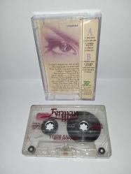 Kaset Yeşim salkım Ferman albümü. Orijinal. Kasette dinlemeyi etkilemeyen çatlak var sorunsuz çalışıyor.