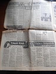 Her Gün Gazetesi - 15 Eylül 1961 - öğleye kadar 12 ölüm cezası 23 müebbet 174 muhtelif hapis 31 beraat kararı verildi - tarihi karar - milli birlik komitesi irtibat bürosunun bu sabahki tebliği - yüksek Adalet divanı başkanı Salim Başol fotoğraf - Adnan Menderes hasta olduğundan bugün duruşmada yoktu - Amerika 16 harp gemisi ödünç veriyor - milli birlik komitesi bu gece idam kararlarını gözden geçirip neticelendirecek - Cumhuriyetçi Köylü Millet Partisi hariç diğer partilerin yoklama sonuçları sürprizli - genel seçim hazırlıkları - notlar yazan Ülkü Gürtünca Ongun - Parti liderlerinin önemli kararları - yılanlı köşk yazan Necdet  Aldemir Yazı Dizisi - emeviler haşimiler yazan Yakup Özdemir Yazı Dizisi - pehlivanlar pehlivanı Kurtdereli Mehmet yazan Kispetli Yazı Dizisi - Fenerbahçe Ankara'daki turnuvaya iştirak ediyor - İtalya işiyle uğraşan Can Bartu ve milli takım meselesinden itilaf konusu olan İsmail antrenmanda Fikret Kırcan ile birlikte görülüyor fotoğraf - Galatasaray İzmir'e