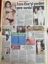 ŞOK GAZETESİ DOĞUM GÜNÜ HEDİYESİ - 15 MAYIS 2009 - TAM TAKIM 12 SAYFADIR - HEİDİ’DEN SEVGİLERLE CHEVROLET POSTERİ TAM SAYFA - Didem Uzel-Megan Fox-Angelina Jolie-Quentin Tarantino-Diane Kruger-Zaza Enden-Ece Gürsel-Serdar Ortaç-Aysun Kayacı-Senem Şahin-Beren Saat-Bülent İnal-Ahmet Mümtaz Taylan-Nehir Erdoğan-Dr. Figen Ökten-Nilay Dorsa-Aykut Kocaman-Kemal Çınar-Ayşegül Korkmaz-Hakan Eratik-Yeşim Salkım-Mustafa Erdoğan-Gülben Ergen Kredi borcu gırtlağı aştı-Porno filmden karısı çıktı-Megan’da her yol varmış-Didem’den erkeklere öpüşme tüyoları-Honda uçtu-‘Üzmez’i üzme yoksa keseriz’-Gerçek dram-35 bin yıllık çıplak-Vay vay vay-Hezimet cebine gelsin-Zaza Ece’yi yerden yere vurdu-6 günlük gelinden profesyonel cinayet-Dersimiz gaz bombası-Erkeklere öpüşme tüyoları verdi-Büyük aşk yeniden alevlenecek-Beren kafaları karıştırdı-Aysun’un kilometresi doldu