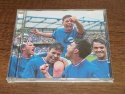 ROBBIE WILLIAMS - SING WHEN YOU'RE WINNING ..  DÖNEM BASKISI MÜZİK CD SİDİR.