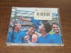 ROBBIE WILLIAMS - SING WHEN YOU'RE WINNING ..  DÖNEM BASKISI MÜZİK CD SİDİR.