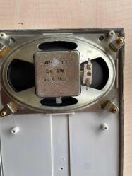 CROWN RADYO KASET ÇALAR KAPAĞI HOPARLÖR İLE BERABER