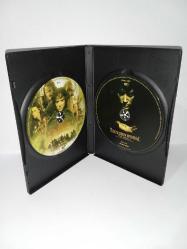 Dvd Yüzüklerin efendisi yüzük kardeşliği. Orijinal. Türkçe dublaj ve altyazı seçenekli. 2 disk. Disklerde çalışmasına engel olmayan yoğun çizikler var. Baştan sona sorunsuz çalışıyor.