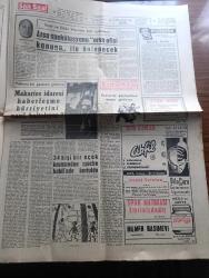 Son Saat Gazetesi - 11 Mart 1964 - 3 Bin Türk mücahiti kuşatıldı - Makariosa sert bir ihtar gönderen Birleşmiş Milletler Genel sekreteri Utant Türk müdahalesini hiç kimse önleyemez dedi - Rauf Denktaş asi sayılacak - Amerikan cumhurbaşkanlığı yoklaması Kennedy kaybetti fotoğraf - Kruşçev Makariosun temsilcisi ile görüştü - kanalizasyon uzmanı Profesör Kherr geliyor - İngiltere kraliçesi'nin dördüncü çocuğu da erkek olacak - Siirt'te Nihayet petrol bulundu - İstanbul'da sinema tiyatro programı - kiralık kızlar yazan Selahattin Karayavuz - Romy Scheider'in yeni flörtü Amerikalı fotoğraf - Göksel Ersoy ve Türkan Şoray fotoğraf - Tamer Yiğit fotoğraf - Erol Taş Ve Suzan Avcı fotoğraf - Billur köşk adlı film vizyona girdi - Sunay Sun 2. Osman'da Büyük bir rol oynuyor fotoğraf - Galatalı Fatma filminin başrolünü Tanju Gürsu ile Fatma Girik paylaşıyor - Beşiktaş antrenörü tam selahiyet istiyor - Patterson boks şampiyonluğunu Clay'den alırsa bunu tasnifte birinci olana verecekmiş