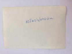 TÜRK HALK MÜZİĞİ SANATÇISI NEZAHAT BAYRAM'IN ORİJİNAL 2'Lİ FOTOĞRAF SETİ - 18 x 12 cm EBADINDA - NEZAHAT BAYRAM HALKIN ARASINDA TÜRKÜ OKURKEN ÇEKİLMİŞ 2 FARKLI KARE