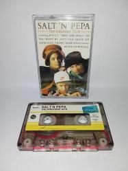 Kaset Salt n Pepa the greatest hits albümü. Orijinal 1991 Kağıt Baskı sorunsuz çalışıyor koleksiyonluk