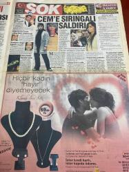 ŞOK GAZETESİ DOĞUM GÜNÜ HEDİYESİ - 12 ŞUBAT 2010 - TAM TAKIM 12 SAYFADIR -Oksan Bayazit-Zeynep Tokus-Engin Temel-Emine Hanım-Abdüllatif Şener-İsmail Polat-Mesut Ekener-Yeşim Kundura-Nilay Dorsa-Lady Gaga-Bilge Tarkan-Ebru Gündeş-Kenan Erçetingöz-Fatih-Ergüder Yoldaş-Burcu Asena-Orhan Gencebay-Kadir İnanır-Önder Bekensir-Demet Akalın-Asena-Nevzat Yalçıntaş-Hulusi Tunca-Pakize Suda-Tayyar Işıksaça-Halit Ergenç-Bergüzar Korel-Tuğba Ekinci-Yavuz Seçkin-Cem Yılmaz-Münevver Karabulut-Cem Garipoğlu-Özge Karabulut-Engin Karabulut-Benguç Özerdem Zeynep Tokus ile ilişkisi vardı-Gelecek yorumunda devrim-Yaşamın şifreleri-Bir kasım tuvalet kağıdımız eksikti-Cem’e şırıngalı saldırı-Emine Hanım GATA’ya gitti-Karşılıklı ihanet boşanmaya sürükledi-İç çamaşırı değil ayakkabı defilesi-RTÜK’ten baldızını hamile bıraktı cezası-Tek rakibim Lady Gaga-Babalar parayı götürdü-Çocuk için Başbakan’dan yardım isteyecek-Asena gözyaşlarına boğuldu-Avrupa Birliği yerine Türk Birliği-Ciciciler devenin neresini yedile