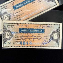 1982 İstanbul Bankası 2 Adet Banka Çeki