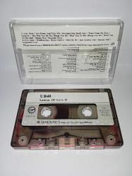 Kaset UB40 Labour of love II 2. Orijinal sorunsuz çalışıyor koleksiyonluk