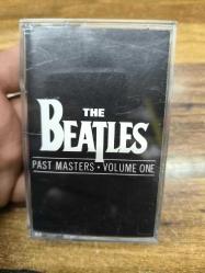 The Beatles Past Masters Volume One Kaset