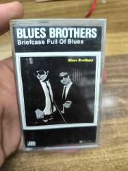 BLUES BROTHERS BRIEFCASE FULL OF BLUES Kaset