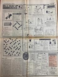 HAFTA SONU GAZETESİ DOĞUM GÜNÜ HEDİYESİ - 16 AĞUSTOS 1970 - TAM TAKIM 8 SAYFADIR -Sevda Ferdağ-Hülya Koçyiğit-Hülya Darcan-Zeki Müren-Ediz Hun-Mine Mutlu-Şükrü-Peri Han-Ajda Pekkan-Sevim Tanürek-Oya Peri-Esin Afşar-Yalçın Gülhan-Timur Selçuk-Modern Folk Üçlüsü-Sadettin Işık-Nuri Sesigüzel-Turhan Topper-Alain Delon-Claudia Cardinale-Paul Newman-Jeanne Moreau-Lee Marvin-Charles Bronson-Ayhan Işık-Zeki Tükel-Azmi Nihad-Cevdet Çağla-Feri Cansel-Kerim Can-Selahattin Sarıkaya-Mürüvvet Kekilli-Halil Arabaoğlu-Bedia Akartürk-Metin Pala- Altın Ses ödülleri Yıldızlar Balosu’nda veriliyor-Sevda Ferdağ kaleci Şükrü’yü dava ediyor-Hülya Koçyiğit mahkemelik oldu-Genç yıldız Hülya Darcan zehirlendi-Mine Mutlu evlenmekten caydı-Kelajlık yüzünden üç sanatçı işinden oldu-Ajda Pekkan ülser oldu-Aysel Tanyü’nün ayakları kırıldı-Yalçın Gülhan Roma’ya gitti-Modern Folk Üçlüsü ve Timur Selçuk-Radyoya cephe alan bestekârlar-Dean MartinGina Lollobrigida -Yeni çıkan plaklar listesi