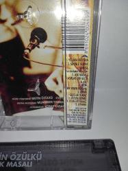 Kaset Metin Özülkü Aşk Masalı Albümü. Orijinal sorunsuz çalışıyor koleksiyonluk