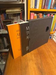 Modern Turkish Architecture: 1900-1980 + Architecture in Turkey Around 2000 : Issues in Discourse and Practice / Kutulu Set