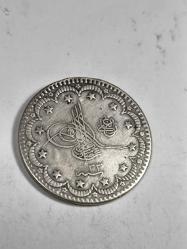 LOT.10 » Sultan abdülhamit 5 Kuruş orjinaldir 1293/33 iyi Kondüsyondadır. Kulptan Çıkmadır.