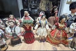 ÇEŞİTLİ BALKAN ÜLKELERİNİN ESKİ BEZ BEBEKLERİ  KOSOVA ARNAVUTLUK BULGARİSTAN İSVİÇRE  KOSOVA PRİŞTİNA DAN ALINDI 13 ADET