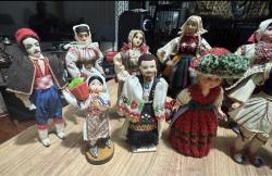 ÇEŞİTLİ BALKAN ÜLKELERİNİN ESKİ BEZ BEBEKLERİ  KOSOVA ARNAVUTLUK BULGARİSTAN İSVİÇRE  KOSOVA PRİŞTİNA DAN ALINDI 13 ADET