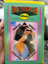ASİYE NASIL KURTULUR TÜRKAN ŞORAY DESTAN VİDEO VHS KASET