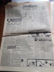 Havadis Gazetesi - 5 Nisan 1958 - boğazdaki asma köprü 3 yılda bitirilecek Fotoğrafı - Bir Türk ve Amerikan firması köprüyü 100 milyona yapacak - asma köprünün inşaatı 1959 yılında başlıyor - Başvekil Adnan Menderes NATO'nun 9. yıldönümü münasebeti ile bir mesaj yayınladı - Dumlupınar şehit aileleri 13 Milyon tazminat alacak - Celal Yardımcı muhalefetin yersiz iddialarını teker teker çürüttü - Dün Büyük Millet Meclisinde Hüseyin Nail Kubalının durumu görüşüldü - avam kamarası Kıbrıs mevzuunda izahat verdi - Adada EOKA'cılar iki Rum'u öldürdüler - hariciye vekili Fatin Rüştü Zorlu yurda döndü - Abdülhamid'in kovaladığı kitap yazan Niyazi Ahmet Banoğlu Yazı Dizisi - işsiz bir atom alimi yazan Orhan Seyfi Orhon - Bahar ve çiçek bayramı hazırlıkları başladı - Yorgo Popof Hudut dışı edildi - genç milli takımımızın ilk maçı yağmurdan yarıda kaldı - basketbolda Modaspor Olympiya'ya 74 67 mağlup oldu fotoğraf - Galatasaray'a gitti Fenerbahçe gidiyor - federasyon Kupası maçları bilet fiyatları