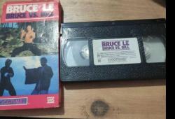 Bruce vs. Bill / Bruce le Kaset Goodtimes VHS