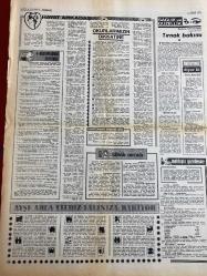 HAFTA SONU GAZETESİ DOĞUM GÜNÜ HEDİYESİ - 18 NİSAN 1971  - TAM TAKIM 8 SAYFADIR - NEŞE KARABÖCEK PLAK POSTERİ TAM SAYFA - Sevim Tuna-Hülya Koçyiğit-Fikret Hakan-Kadir İnanır-Süleyman Turan-Hüseyin Baradan-Selma Güneri-Nilüfer Aydan-Sevda Aydan-Seher Şeniz-Öztürk Serengil-Memduh Ün-Fatma Girik-Efekan Yurdakul-Yusuf Nalkesen-Ferhika Tuncel-Safiye Filiz-Ayhan Işık-Mefharet Yıldırım-Sabri Süha Ansen-Ayhan Minçoğlu-Nesrin Sipahi-Hülya Darcan-Ömer Tariman-Julie Ege-Ursula Andress-Charles Bronson-Juliet Greco-Yedi Sekiz Hasan Paşa-Zeki Müren-Sema Sarper-Mithat Özyılmaz-Nancy Sinatra-M. Mathieu-Yılmaz Köksal-Müjdat Gezen-Türkan Akyol-Sevinç Erbulak-Bülent Ersoy-Oya Sindancoğlu-Ortay Akant-Cavit Tüzüner-Süvi Akgün-Osman Erengel-Cavid Toysalıoğlu-Tahireti Ünsal-Mithat Aydın-Nihal Gökültepe-Barbaros Erkek-Hüseyin Cahit Şad-Süha Engin-Rüya Karakuş-Dursun Salkım Radyo halktan yardım istedi-Kadir İnanır İtalya’dan teklif aldı-Hülya Koçyiğit F.B. kaptanı Nedim’in nikâh şahidi olacak-Sevim Tuna’ya sah