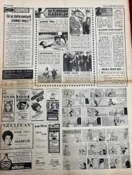 HAFTA SONU GAZETESİ DOĞUM GÜNÜ HEDİYESİ - 4 NİSAN 1971  - TAM TAKIM 8 SAYFADIR -Türkan Şoray-Ajda Pekkan-Cömert Baykut-Muherem Nur-Ayseçik-Perihan Savaş-Anne Koçyiğit-Hülya Koçyiğit-Feryal Eke-Nedim Güçlü-Şeref Taşlıova-Leyla Esen-Ömer Çalışkan-Esin Afşar-Fikret Kızılok-Rasim Müslüman-Tugay Tokşes-Rıza Pekutsal-Şükrü Şentürk-Hülya Süer-Serap İnci-Dursun Salkım-Fatma Girik-Tülay Tuncer-Kerem Güney-Jean Louis Trintignant-Ursula Andress-Tony Curtis-Liz Taylor-Gina Lollobrigida-Romy Schneider-Nermin Candan-Ferhan Gürpınar-Azmi Nihad-Sadiye Yüce-Ayhan Aydın-Cemal Bozkurt-Süheyl Aksoy-Suna Özkul-Cevdet Üner-Ferdi Tayfur-Keriman Halis-Suat Tüfekçioğlu-Zeynep Elalem-Naim Dağa-Mehmet Murat-Mine Han-Bülent Özer-Saadet Sun-Adnan Şen-Mükerrem Eke-Kadir Bozdağ Türkan Şoray zirvede kalmak için daha az film çevirecek-Ajda Cömert bana iki milyona mal oldu dedi-Ayşecik 10874 evlenme mektubu aldı-Muherem Nur oğlundan küçük çocukla kaçtı-Anne Koçyiğit futbolcu damadını itham etti-Kadınlar arası roman yar