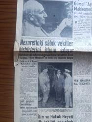 Milliyet Gazetesi - 29 Mayıs 1960 - hükümet kuruldu - Reisicumhur ve Başvekil Orgeneral Cemal Gürsel seçimin 3 ay içinde yapılacağını söyledi - başvekil müdafaa vekili ve silahlı kuvvetler başkumandanı Orgeneral Cemal Gürsel başvekalette Fotoğrafı - Cemal Gürsel ayan Meclisi anayasa mahkemesi tesis edilecek dedi - yeni kabine - devlet vekili Amil Artuz ve Şefik İnan - Maarif vekili profesör Fehmi Yavuz - Alparslan Türkeş fotoğraf - Hürriyet şehitleri için kampanya - Hürriyet şehitlerinden Turan Emeksizin mezarı Fotoğrafı - yeni vekillerin hal tercümesi - İlim ve hukuk heyeti ilk tebliği yayınladı - harp okulunda muhafazada tutulan Celal Bayar Adnan Menderes Namık Gedik Refik Koraltan Ethem Menderes ve Fatin Rüştü Zorlu ayrı odalarda kalıyor - polisler silahsız olarak vazifelerine devam ediyor - Türkiye İş Bankası - bugünkü burç falınız - ibret yazan Çetin Altan - bütün spor hareketi şimdilik durduruldu - America Altay ile oynuyor - bankalar yarın açılıyor -  Medeni Berk teslim oldu