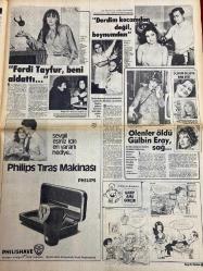 HAFTA SONU GAZETESİ DOĞUM GÜNÜ HEDİYESİ - 23 ŞUBAT 1979  - TAM TAKIM 12 SAYFADIR -Türkan Şoray-Hülya Koçyiğit-Filiz Akın-Bülent Ersoy-Bahar Erdeniz-Engin Verel-Erol Büyükburç-Emel Sayın-Ferdi Tayfur-Asu Maralman-Gülbin Eray-Mediha Şen-Ümit Çelmen-Müjdat Gezen-Cüneyt Arkın-Zeki Müren-Ahmet Özhan-Talat Yörük-Kenan Pars-Meral Konrat-Nurhan Yılmaz-Muharrem Gürses-Mine Mutlu-Muazzez Arçay-Ayşe Uğurlu-Yılmaz Güney-Selahattin İçli-Süleyman Demirel-Fahrettin Aslan-Nesrin Sipahi-Sadiye Ayhan-Güngör Başar-Mine Çayırlı-Nihal Atsız-Cüneyt Türel-Muzaffer Aslan Olmaz böyle şey-Marifetli Rus bebeği-Bu düpedüz çılgınlıktır-Bahar Erdeniz evleniyor-Başa dert olan şapkalar-Zayıflamaya bugünden başlayın-Apandisit sancısını gaz sancısından ayırmak-Bütün dertlerin yolu mideden geçer-Akıl almaz bir sahtekârlık-Emel Sayın’a yardım yağıyor-Yalanın bedeli-Ferdi Tayfur beni aldattı-Derdim kocamdan değil boynumdan-Ölenler öldü Gülbin Eray sağ-Buna parasıyla rezil olmak denir-Benim iki pırlantam var-