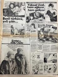 HAFTA SONU GAZETESİ DOĞUM GÜNÜ HEDİYESİ ( Turkish Newspaper ) - 21 ARALIK CUMA  - TAM TAKIM 12 SAYFADIR - Aynur Aydan-Hasan Fehmi Güneş-Müjde Ar-Gönül Yazar-Ünal Kutral-Tarık Aktuğ-Yüksel Uzel-Güzide Kasacı-Sezen Aksu-Sibel Egemen-Perihan Savaş-Rüçhan Adlı-Türkan Şoray-Cüneyt Arkın-Hakan Balamir-Bu aşk küllenmedi-Ömür boyu unutulmayacak darbe-Aynur Aydan Anadolu’da olaylar bekliyor-Müjde Ar koca arıyor-Varan 1 Heykel gibi iki aday-Varan 2 Bohem koca-Varan 3 Ve bir bürokrat-İşte adam olacak çocuk-Gönül Yazar İsviçre’de şifa arıyor-Benli türkücü evli çıktı-Yüksel Uzel hem ağlıyor hem gidiyor-Güzide Kasacı dert getirdi-Boşanmanın bedeli 5 milyon-Başkent’te 2 yalnız kadın-Kıskançlık 2 jönün ekmeğine mal oldu