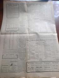 Ulus Gazetesi - 22 Mayıs 1942 - ahlakımızı da toprağımız kadar esirgemek yazan Falih Rıfkı Atay Başmakale - yeni yıl bütçesi 394.316.918 lira - bütçe kanunu müzakeresi'ne pazartesi günü başlanıyor - Maliye vekilimiz Fuat Ağralı Fotoğrafı - Berlin'e göre Kerç'te Rus askeri kalmadı - Moskova'ya göre Harkof önünde yeni safha - yüzlerce tayyare ve binlerce bomba ile İngilizler Mannerheim'a bir akın yaptılar - İstanbul Edirne bisiklet yarışları Bursa'dan Hikmet birinciliği kazandı - Birmanya'da ilerleyen Japon kıtaları hududa yaklaştılar - Amerikan harp endüstrisinin kudreti artıyor - başvekilimiz doktor Refik Saydam hava kurumunda tetkikler yaptılar -  bomba hadisesi - Şair Mustafa Kemal - noter yardım sandığı kuruldu - bayrak koşusundan görünüşler - B. İhsan Sangu'nun konuşması Ali Suavi - hasret yazan Muazzez Aruoba Yazı Dizisi - Türkiye futbol birinciliği Yarın Ankara'da başlıyor - Trabzon futbol birincisi geldi - Sağır dinsiz ve körlerin konserleri -  Notre Dame'ın kamburu filmi parkta