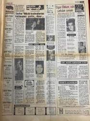 HAFTA SONU GAZETESİ DOĞUM GÜNÜ HEDİYESİ ( Turkish Newspaper ) - 8 AĞUSTOS 1968  - TAM TAKIM 12 SAYFADIR -Gönül Yazar-Cüneyt Arkın-Nebahat Çehre-Erol Büyükburç-Neşe Can-Nedret Koşal-Sevda Tüna-Ajda Pekkan-Nilüfer Koçyiğit-Tanju Okan-Güner Çıtanak-Muhterem Nur-Sema Özcan-Kuaför Demir-Ruhan Deniz-Süreyya Engin-İsmet Nedim-Nuri Sesigüzel-Tuna Oral-Belgin Doruk-İsmail Dümbüllü-Tayfun-Nesrin Sipahi-Mustafa Sağyaşar-Rüştü Demirci-Aliye Akkılıç-Canan Işık-Nuran Yakarlar-Mustafa Dalgıç-Aretha Franklin-Efgan Efekan-Zeki Müren-Sevim Tanürek-Özden Çelik-Ayşe Çelik-Aynil Nihad-Türkan Şoray-Selda Alkor-Amni Nihad  Şöhretler İzmir’de Meydan Savaşı Yapacaklar-Cüneyt Arkın’ın Gizli Aşkı Nebahat Çehre-Erol Büyükburç Sahnede Kalma Rekorunu Kırdı-Eroldan Sonra Çıkan Neşe Can Boş Masalara Şarkı Söylüyor-Sarkıcılar Arasında Şimdide Göbek Atma Modası Başladı-Başarı Tılsımı Bulup Para Kazandılar-Muhterem Nur’un Dansöz Elbiselerine Haciz Konuldu-Ajda Pekkan Paris Televizyonuna Çıkacak-yeni çıkan plaklar listes