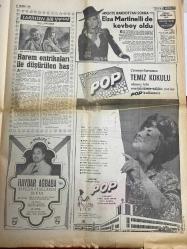 HAFTA SONU GAZETESİ DOĞUM GÜNÜ HEDİYESİ ( Turkish Newspaper ) - 27 HAZİRAN 1968  - TAM TAKIM 8 SAYFADIR -yeni çıkan plaklar listesi-Zeki Müren-Ajda Pekkan-Gönül Yazar-Öztürk Serengil-Murat Soydan-Türkan Şoray-Süle Yücel-Gülşen Ertena-Nuray Zengel-Peri-Han-Süreyya-Belgin Doruk-İzzet Günay-Mine Soley-Sezer Güvenirgil-Tunç Oral-Saniye Can-Yusuf Nalkesen-Nesrin Sipahi-Ayten Alpman-Kadri Ünalan-Engin Erge-Yaşar Güçlü-Rüştü Demirci-Aliye Akkılıç-Muazzez Türüng-Mahmut Coşkunsez-Fahri Işık-Gönül Öner-Adnan Varveren-Haydar Ağbaba-Elsa Martinelli-Brigitte Bardot-Leyla Süren-Meral Polat-Safiye Aylin  Baş Artist Bulan Kazanıyor-Hafta Sonu’nun 5 Bin Lira Ödüllü Yeni Yarışması-Artistler Arasında Sinir Harbi Başladı-Gönül Yazar ile Öztürk Serengil Birbirine Girdi-Ajda Pekkan Eyüpsultan’da Kurban Kestirdi-Şoray Operet Oynuyor-Peri-Han Beşiktaşlı Süreyya’ya Aşık Oldu-Dünya Dönüyor Şarkısı Filme Alınıyor-Mine Soley Kendisine Laf Atan Bir Şoföre Dayak Attı-Sezer Güvenirgil ile Tunç Oral Nişanlandı-Saniye