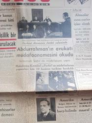 Ulus Gazetesi - Turkish Newspaper - 4 Haziran 1942 - savaşa nereden başlamalıyız yazan Falih Rıfkı Atay Başmakale - On yılda 50.000 kişilik bir ilköğretim ekibi kurulacak - Maarif vekilimiz Hasan Ali Yücel - dünkü suikast davasında avukat Şakir Ziya Karaçay müdafaanamesini okurken Fotoğrafı - Süleyman Sağol da müdafaasını yaptı - Libya'da Almanlar yarım çember içine alındı - Amerika Bulgar Macar ve Romen hükümeti ile harp halinde - Amerika harp için 11 ayda 22.130.946.353 dolar masraf etti - Admira Beşiktaş takımını 3 2 yendi fotoğraf - Londra'ya göre Kolonya halkı başka yerlere göç ediyormuş - Almanya'ya karşı İngiliz uçakları büyük akınlara devam ediyor - Ümit Uluğ'un cenazesi Dün defnedildi fotoğraf - Hamlet davası sona ermiş Peyami Safa Ziyat Ebuzziya Ve Cihat Baban beraat etmişlerdir - Hasret yazan Muazzez Aruoba Yazı Dizisi - Müjde orman çiftliği Marmara parkı'nda her gün incesaz vardır - küçük yıldız filmi yeni sinemada - gönüller aldanır filmi sus sinemasında - Slyvia Şerbescu