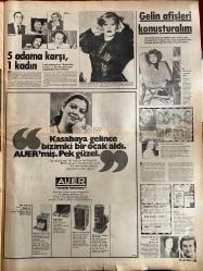 HAFTA SONU GAZETESİ DOĞUM GÜNÜ HEDİYESİ ( Turkish Newspaper ) - 31 MART 1978 - TAM TAKIM 12 SAYFADIR -Gönül Yazar - Sinan Bilsel - Mehmet Ergün - Türkan Şoray - Rüçhan Adlı - Ahmet Mekin - Raffaella Carra - Cahit Poyraz - Süreyya - Şah Muhammed Rıza Pehlevi - Melike Sitgoni - Seçil Heper - Kemal Sunal - Adile Naşit - Şener Şen - Münir Özkul - Halit Akçatepe - Ahmet Özhan - Muazzez Abacı - Yeşim Suna - Nil Burak - Naciye Orkut -  Kader - Vah yavrum vah - Olayın yarattığı şok büyük oldu - Uğursuz çukur ne dertler açtı - 2 milyona mal olan kıskançlık - Rejimsiz zayıflama - Ahmet Mekin tanınmaz halde - Raffaella Carra: Bir gecelik fiyatı 300.000 lira - Şah’la son gece - Kahkaha kollektif şirketi - Seçil Heper’in burnundan gelen Paris gezisi - 365 günün bilançosu - Sessiz sedasız boşanma - Paldır küldür evlenme - Garip bir arkadaşlık - 5 adama karşı 1 kadın - Gelin afişleri konuşturalım -  Garip Ama Gerçek - Ailemiz - Bizimkiler - Bastıbacak