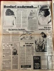 HAFTA SONU GAZETESİ DOĞUM GÜNÜ HEDİYESİ ( Turkish Newspaper ) - 31 MART 1978 - TAM TAKIM 12 SAYFADIR -Gönül Yazar - Sinan Bilsel - Mehmet Ergün - Türkan Şoray - Rüçhan Adlı - Ahmet Mekin - Raffaella Carra - Cahit Poyraz - Süreyya - Şah Muhammed Rıza Pehlevi - Melike Sitgoni - Seçil Heper - Kemal Sunal - Adile Naşit - Şener Şen - Münir Özkul - Halit Akçatepe - Ahmet Özhan - Muazzez Abacı - Yeşim Suna - Nil Burak - Naciye Orkut -  Kader - Vah yavrum vah - Olayın yarattığı şok büyük oldu - Uğursuz çukur ne dertler açtı - 2 milyona mal olan kıskançlık - Rejimsiz zayıflama - Ahmet Mekin tanınmaz halde - Raffaella Carra: Bir gecelik fiyatı 300.000 lira - Şah’la son gece - Kahkaha kollektif şirketi - Seçil Heper’in burnundan gelen Paris gezisi - 365 günün bilançosu - Sessiz sedasız boşanma - Paldır küldür evlenme - Garip bir arkadaşlık - 5 adama karşı 1 kadın - Gelin afişleri konuşturalım -  Garip Ama Gerçek - Ailemiz - Bizimkiler - Bastıbacak