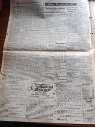 Kudret Gazetesi - Turkish Newspaper - 8 Temmuz 1948 - - demokrasinin menfaati ve bir partinin menfaatleri yazan Hikmet Bayur Başmakale -  Seçim kanunu müzakereleri bitti - Demokrat Parti'nin dünkü mühim toplantısına iştirak eden delegeler ve kongreyi açan genel başkan Celal Bayar Fotoğrafı - Samsun ve Kastamonu delegeleri bir arada fotoğraf - 14 ve 15. Maddeler de Nihayet son şeklini aldı - İtalyan futbolcuları geldi - Milli Piyango dünkü çekilişte 100 bin lira İstanbul'a çıktı - Şükrü Sökmensüer cevap veriyor - Fuat Köprülü Demokrat Parti mabedini nasıl tutuşturdu - Kavacık Suyu - Kızılırmak filmi oynayanlar Behzat Butak Vasfi Rıza Mahmut Moral Cebeci açık hava çiçek sinemasında - kahramanlar geçidi yazan Zuhuri Danışman Yazı Dizisi - İzmir fuarına iştirak edecek yabancı devletler artıyor - Türk Ticaret Bankası - Bogdadi Akrobat Trupu Gar Gazinosunda - Mim Baki Revüsü cebeci'de istasyon yanında Doğan bahçesinde - Garanti Bankası - Perolin İngiliz bira mayası - Bursa mobilya pazarı