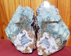 Turkuaz Yosun Akik Dilimi: Büyük Parlatılmış Yeşil Su Taşı, Ev Dekorasyonu - Ağırlık: 2325g - Benzersiz Koleksiyonluk Nadir Parça Kütle